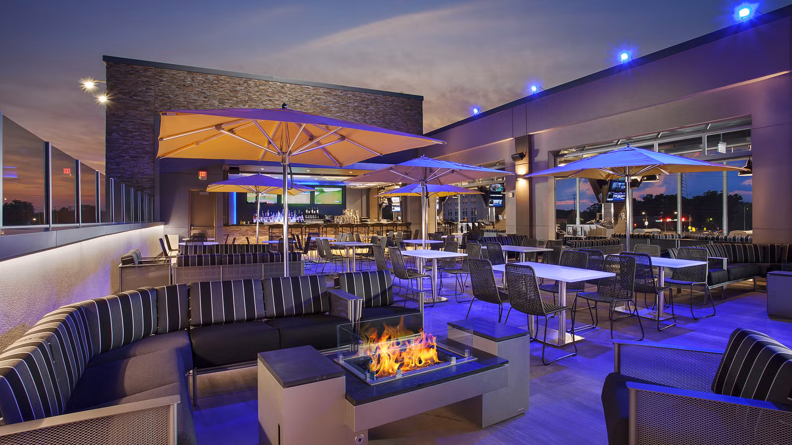 20701_tg-nationalharbor-exterior-rooftop-terrace-1